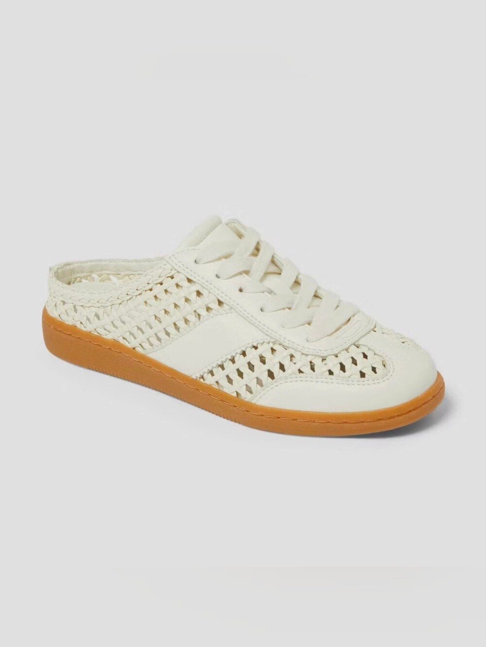 Universal Thread Women Lina Sneakers with Memory Foam Insole